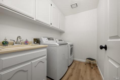 620 Alta Vista Drive Healdsburg CA 95448