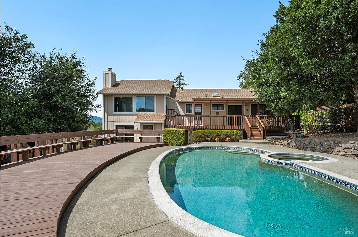 620 Alta Vista Drive Healdsburg CA 95448