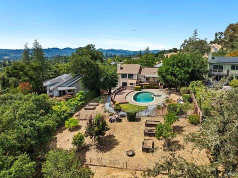 620 Alta Vista Drive Healdsburg CA 95448