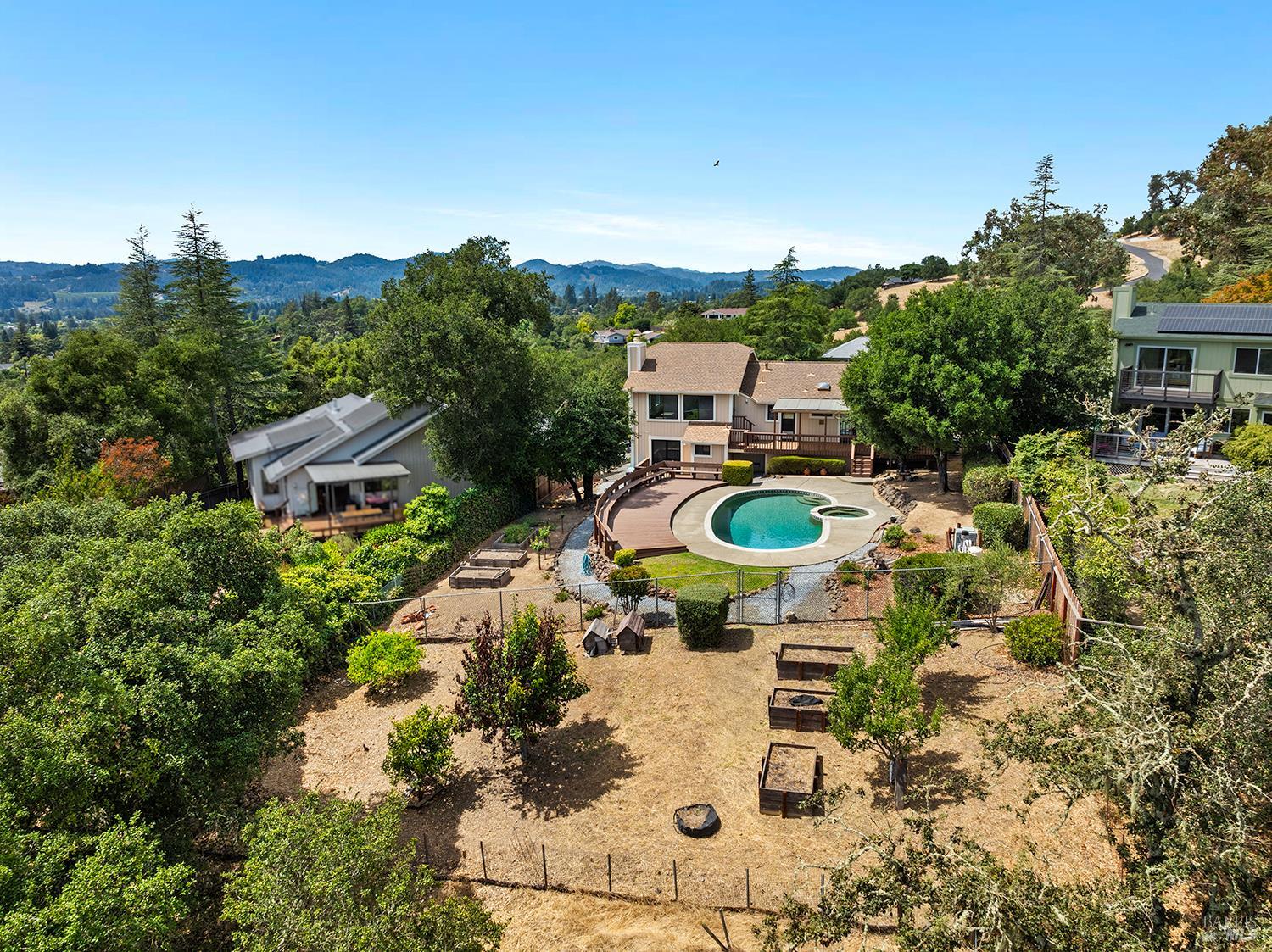 620 Alta Vista Drive Healdsburg CA 95448