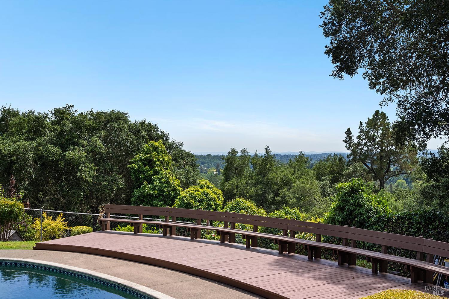 620 Alta Vista Drive Healdsburg CA 95448