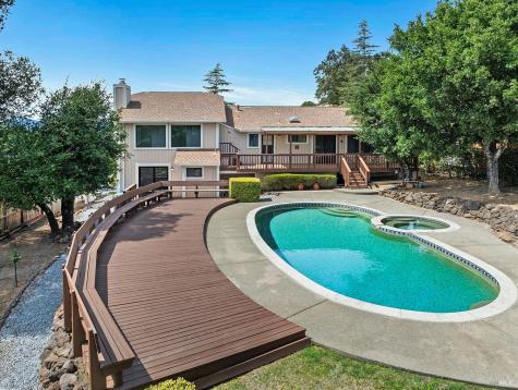 620 Alta Vista Drive Healdsburg CA 95448