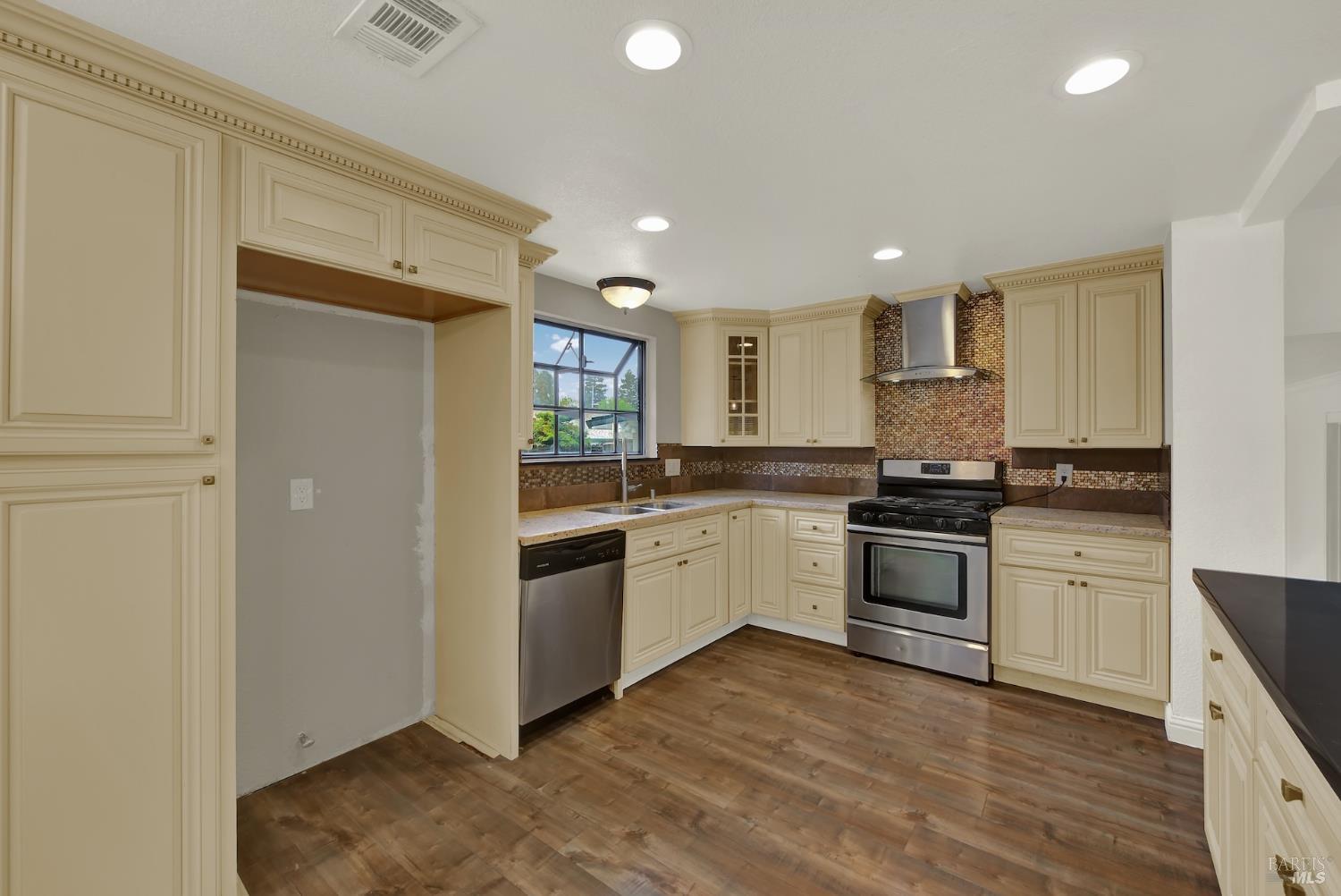308 Plantation Way Vacaville CA 95687
