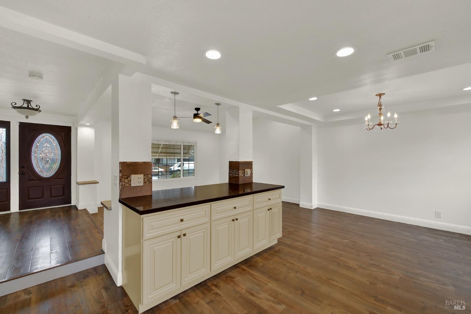 308 Plantation Way Vacaville CA 95687