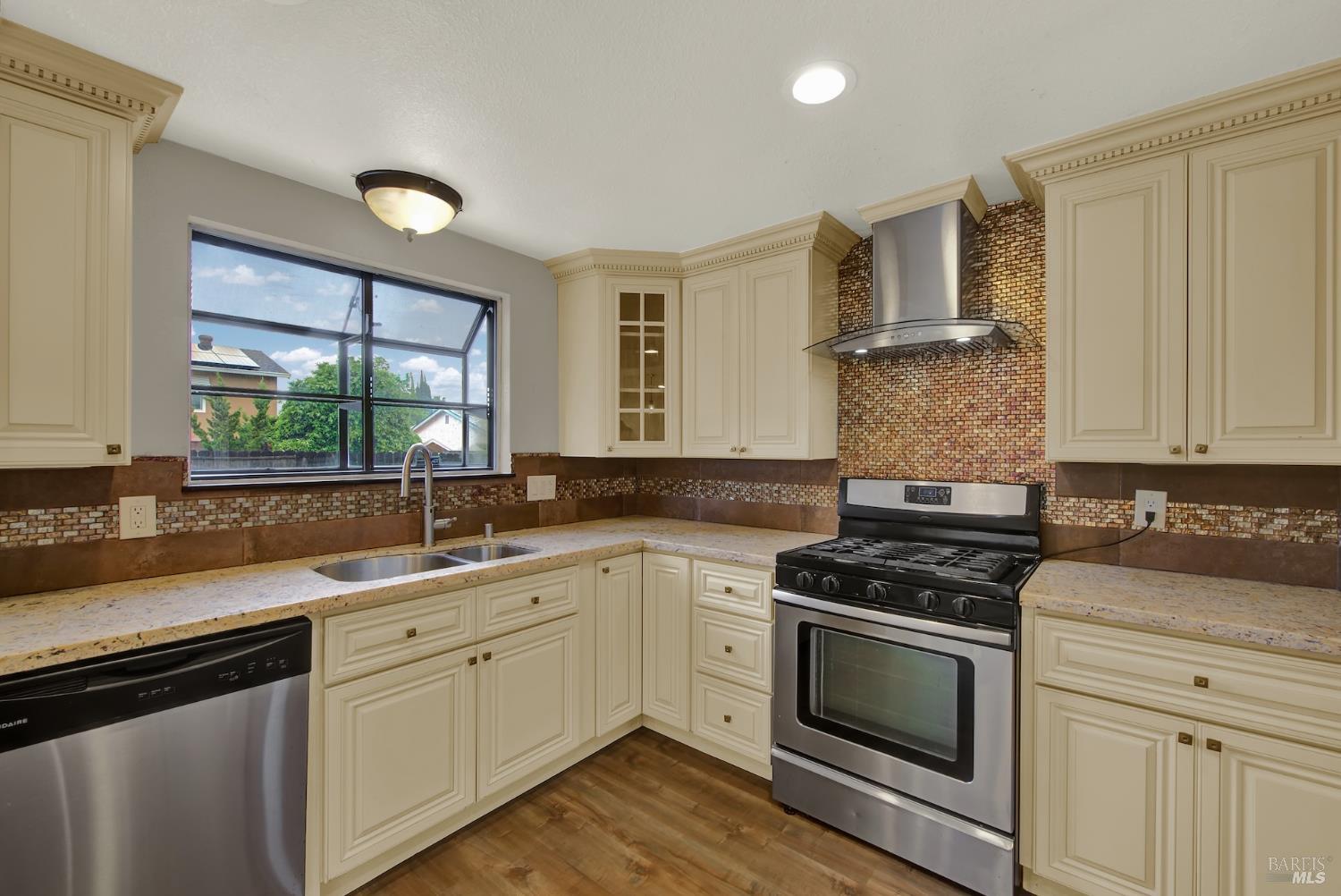 308 Plantation Way Vacaville CA 95687
