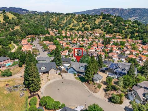 586 Hillside Drive Cloverdale CA 95425