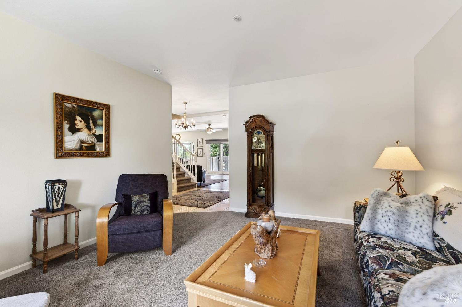 586 Hillside Drive Cloverdale CA 95425