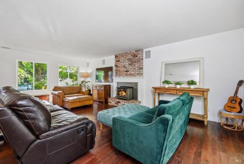 18580 Happy Lane Sonoma CA 95476