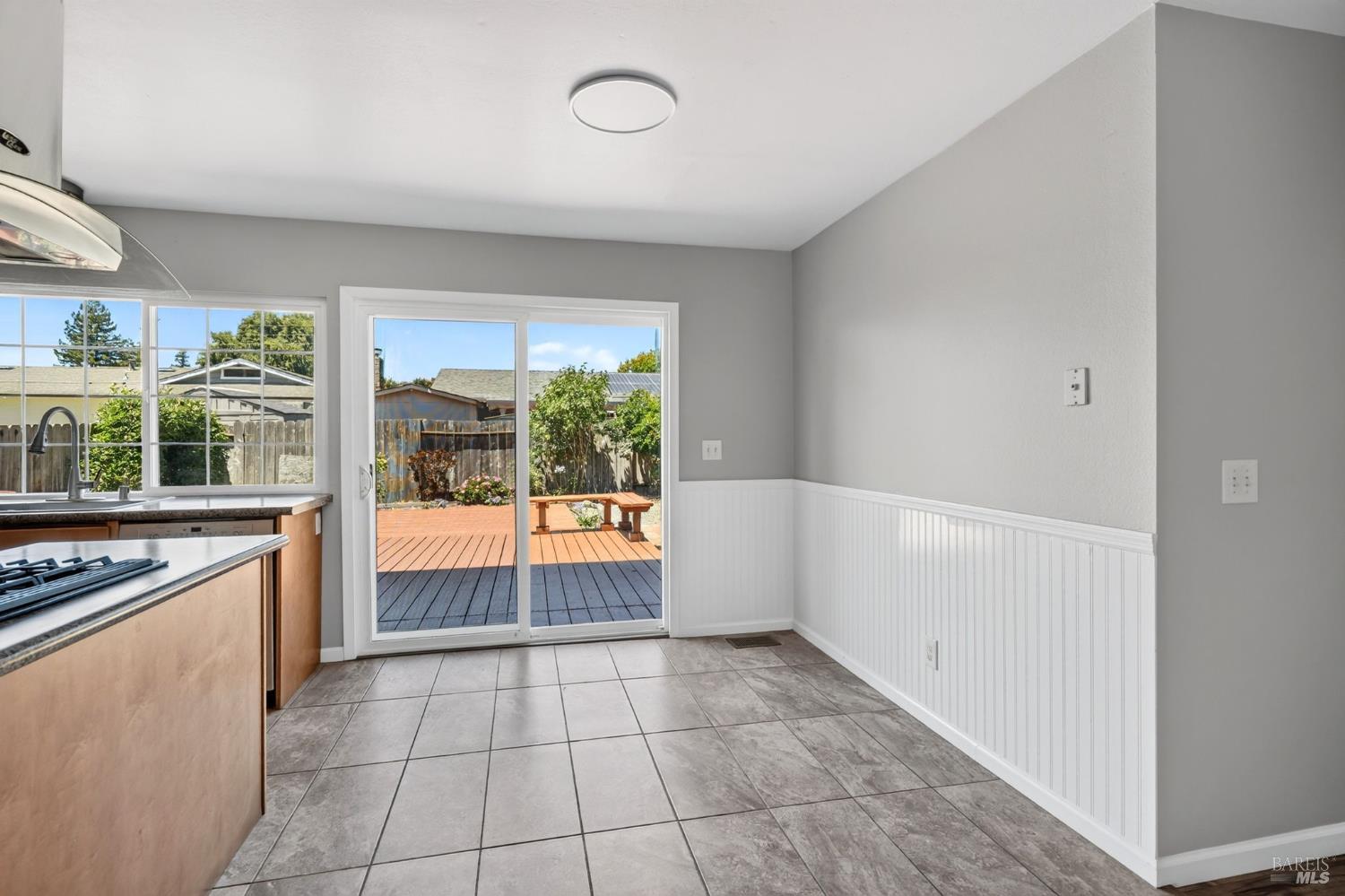 5017 Oak Park Way Santa Rosa CA 95409