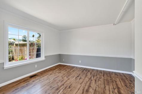 5017 Oak Park Way Santa Rosa CA 95409