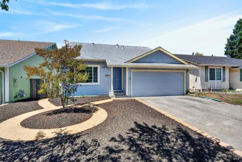 5017 Oak Park Way Santa Rosa CA 95409