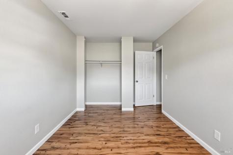 5017 Oak Park Way Santa Rosa CA 95409