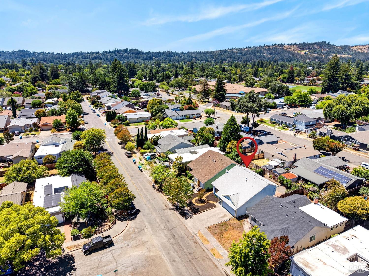 5017 Oak Park Way Santa Rosa CA 95409