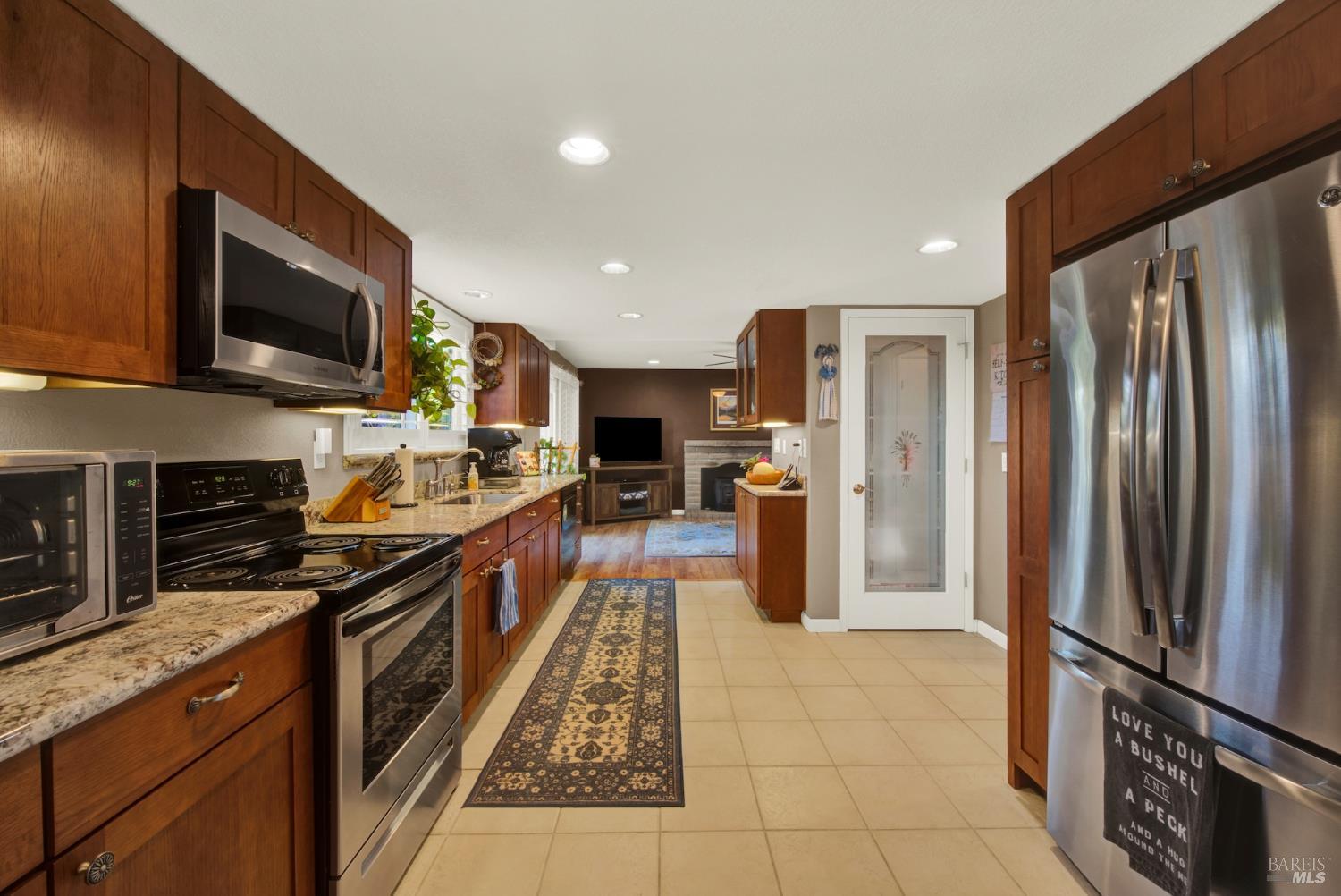 160 Clayton Circle Vacaville CA 95687