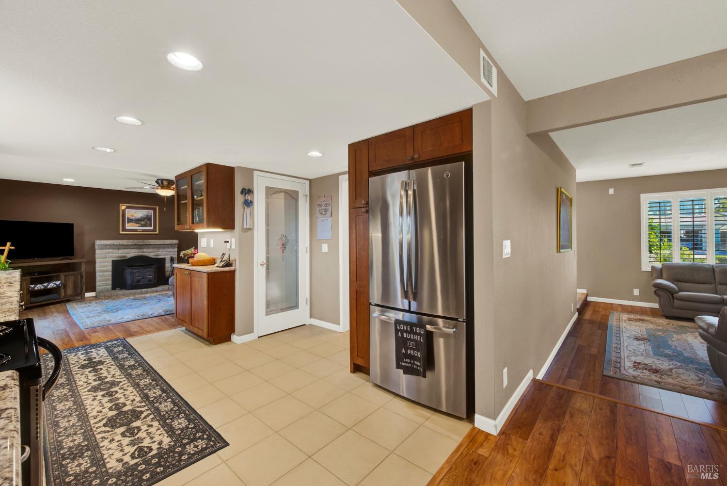 160 Clayton Circle Vacaville CA 95687