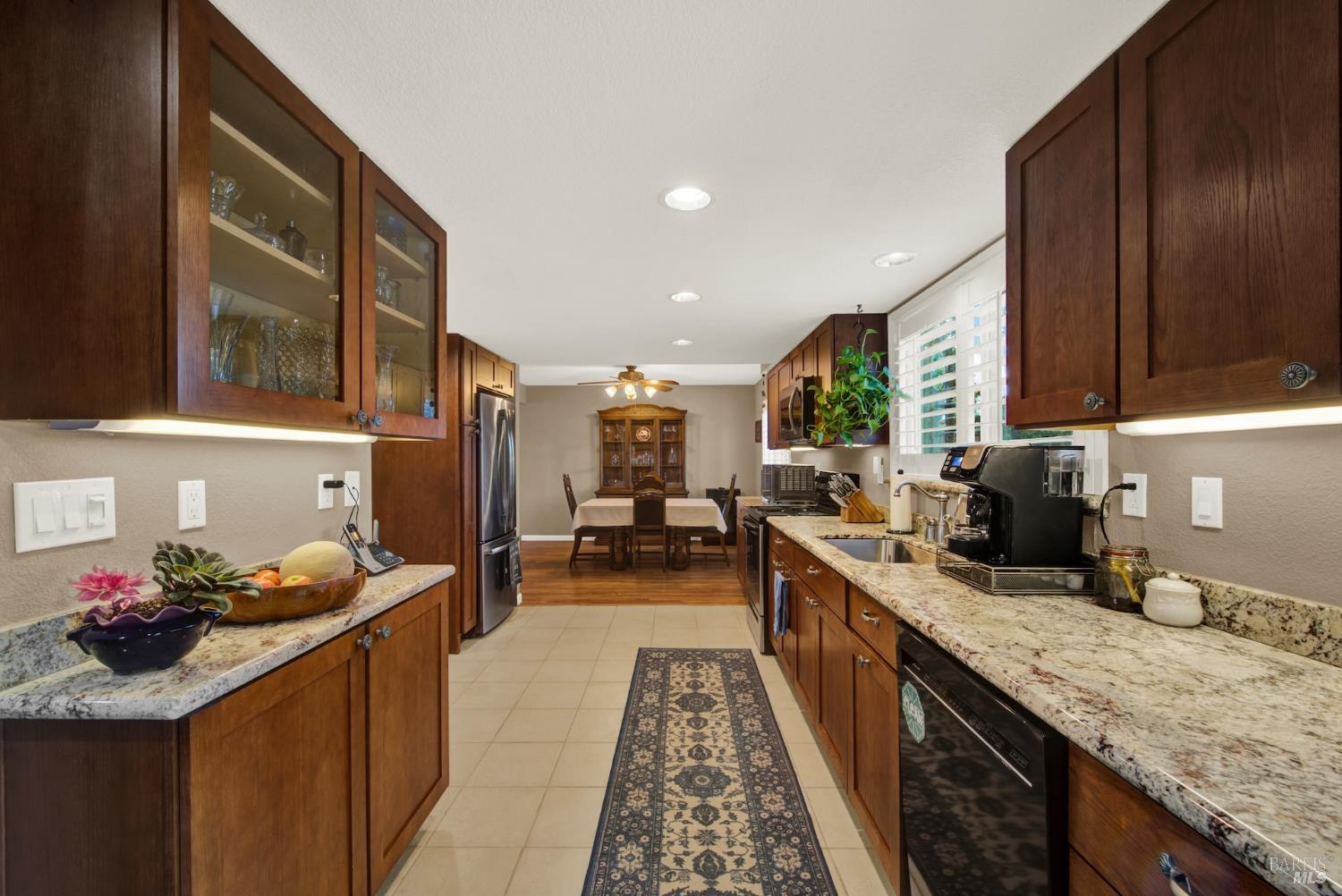 160 Clayton Circle Vacaville CA 95687