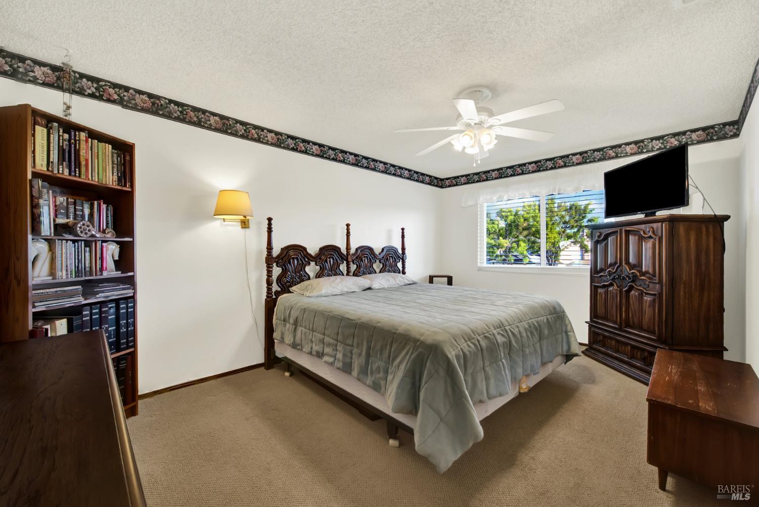 160 Clayton Circle Vacaville CA 95687