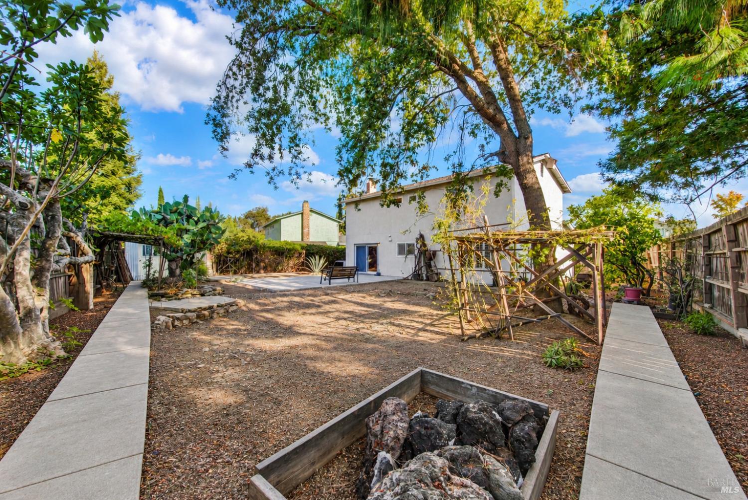 160 Clayton Circle Vacaville CA 95687