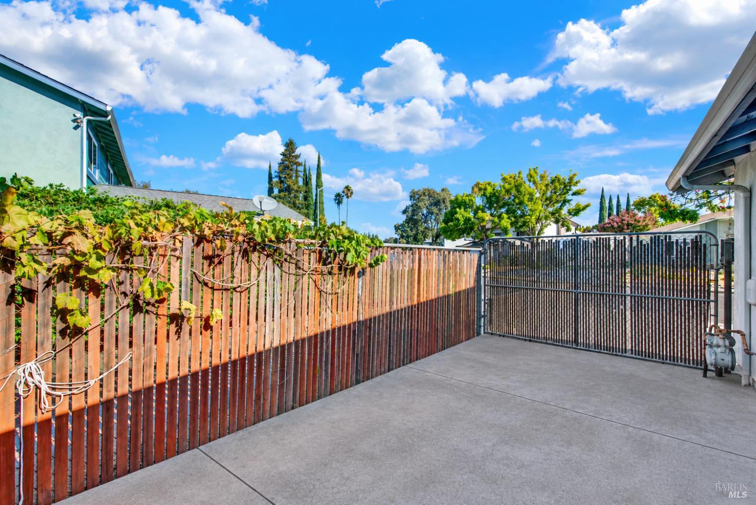 160 Clayton Circle Vacaville CA 95687