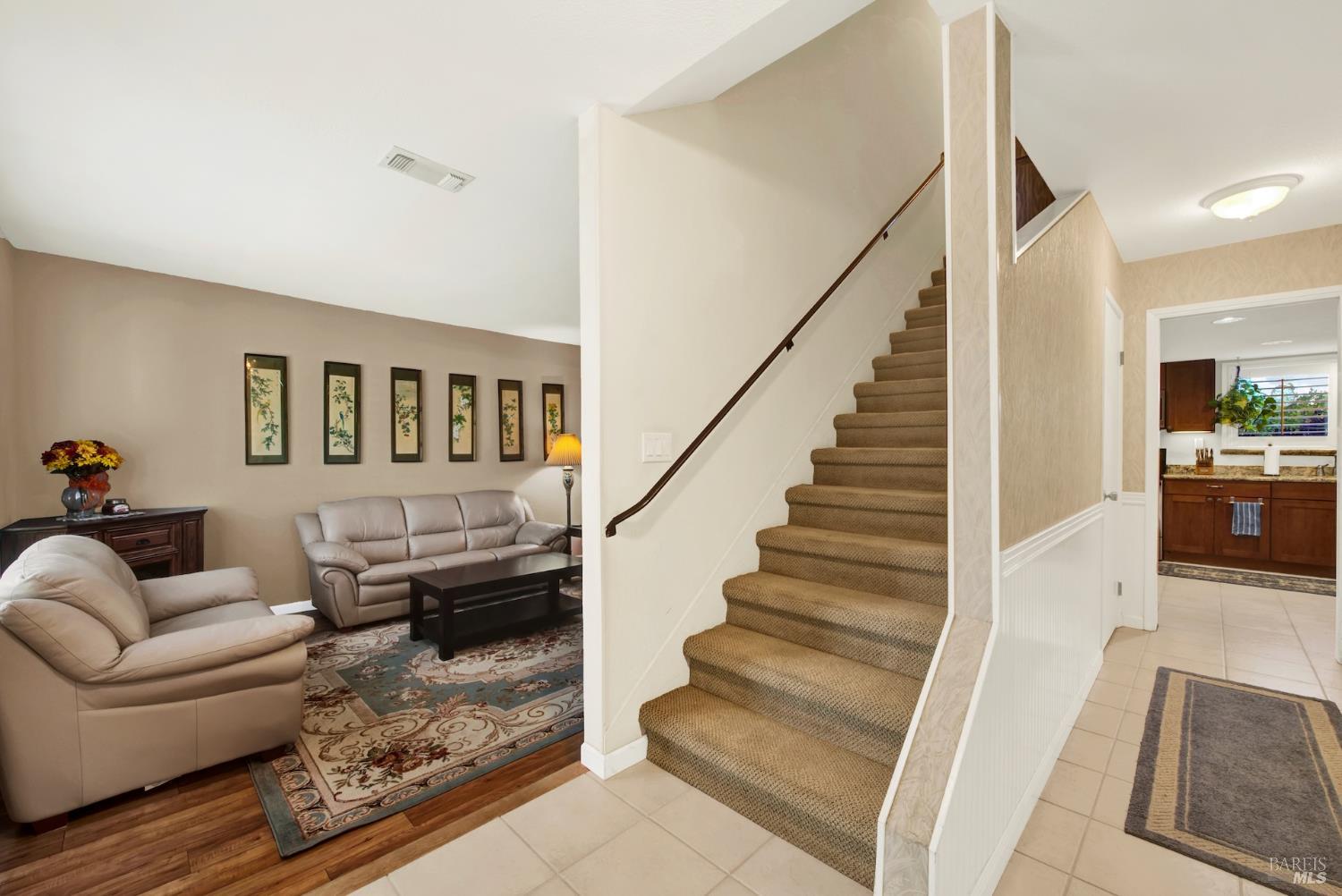 160 Clayton Circle Vacaville CA 95687