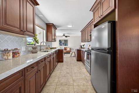 65 Mcbrown Road Petaluma CA 94952