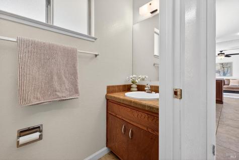 65 Mcbrown Road Petaluma CA 94952