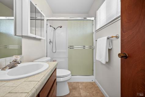 65 Mcbrown Road Petaluma CA 94952