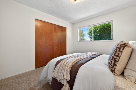 65 Mcbrown Road Petaluma CA 94952