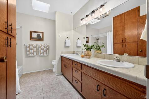 65 Mcbrown Road Petaluma CA 94952