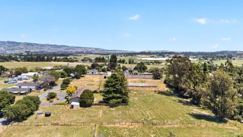 65 Mcbrown Road Petaluma CA 94952