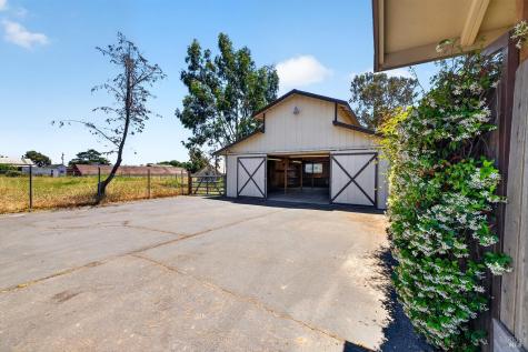 65 Mcbrown Road Petaluma CA 94952