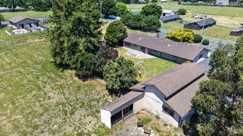 65 Mcbrown Road Petaluma CA 94952