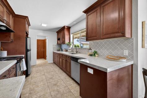 65 Mcbrown Road Petaluma CA 94952