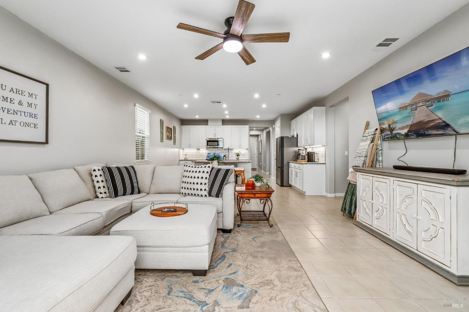 155 Arbor Grove Dixon CA 95620