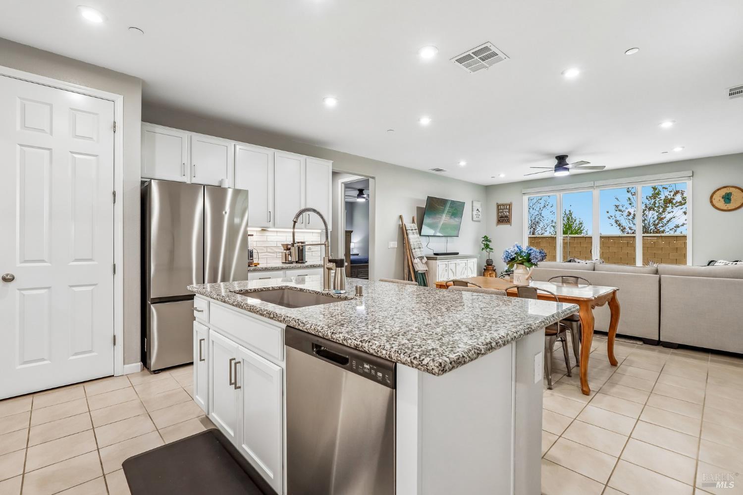 155 Arbor Grove Dixon CA 95620