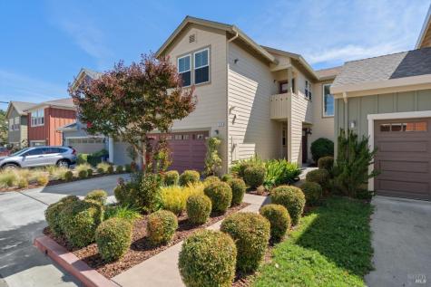 124 Grayson Way Healdsburg CA 95448