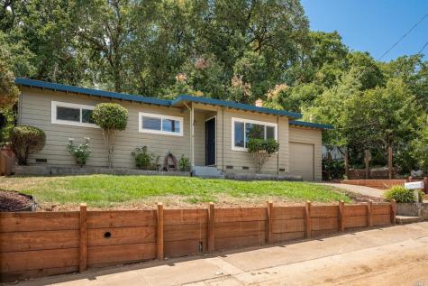 106 Canyon Drive Ukiah CA 95482