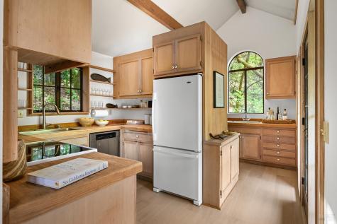 6760 Giovanetti Road Forestville CA 95436