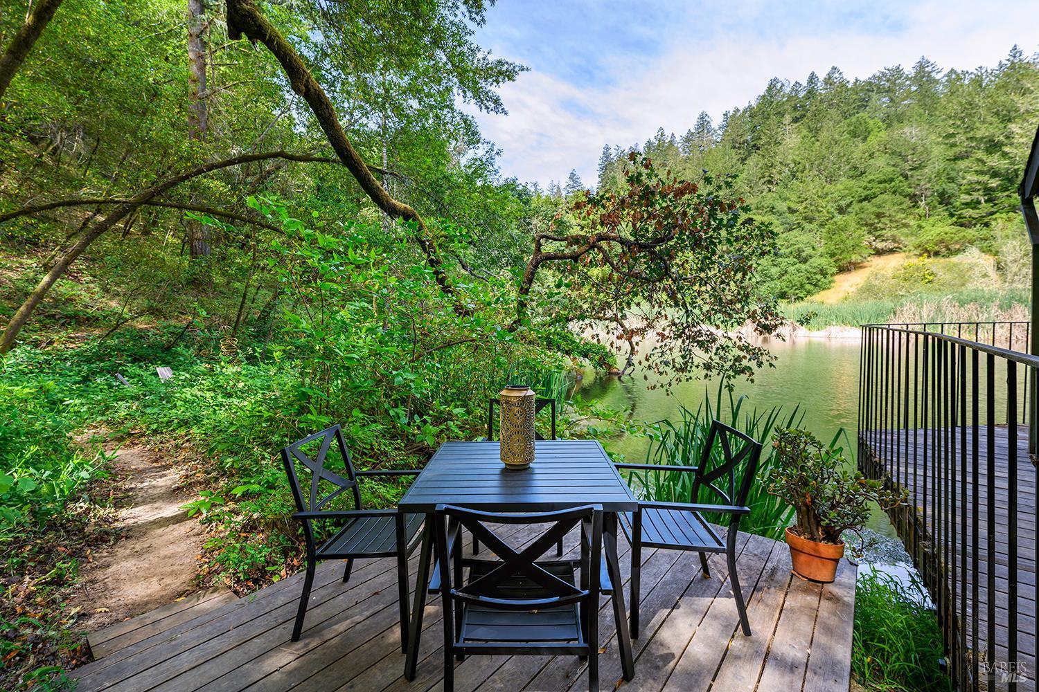 6760 Giovanetti Road Forestville CA 95436
