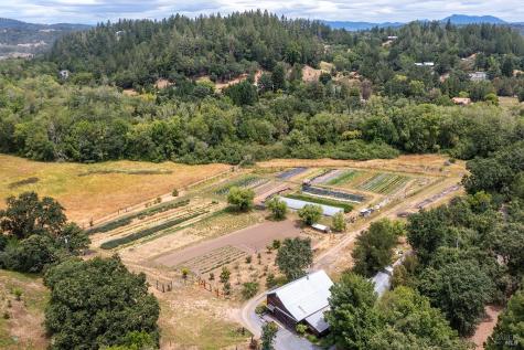 6760 Giovanetti Road Forestville CA 95436