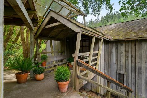 6760 Giovanetti Road Forestville CA 95436