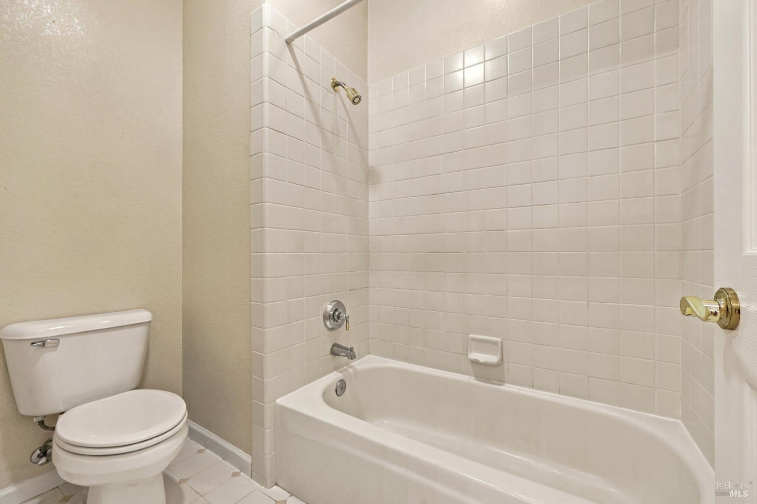 1111 Jennifer Lane Windsor CA 95492