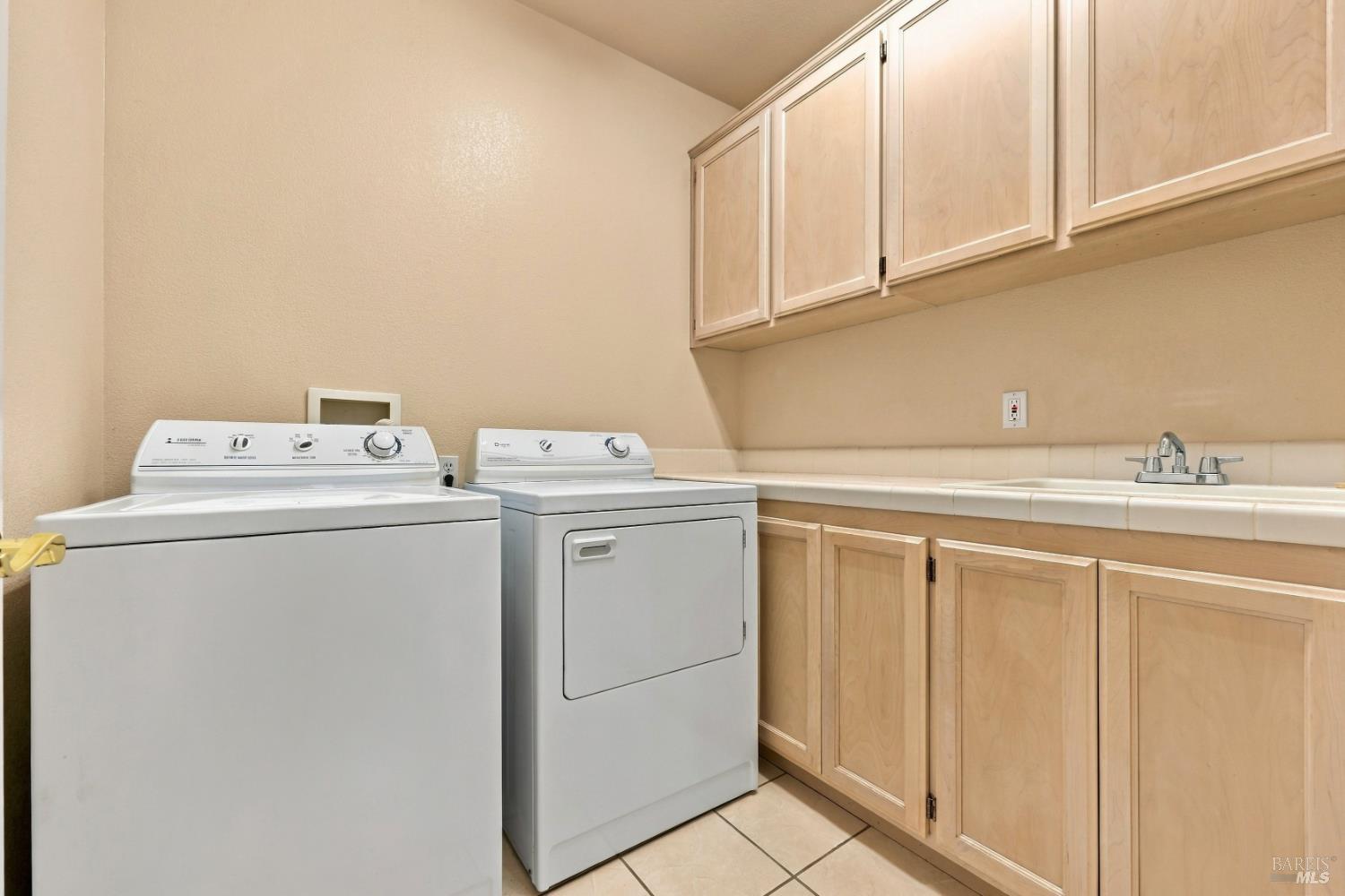 1111 Jennifer Lane Windsor CA 95492