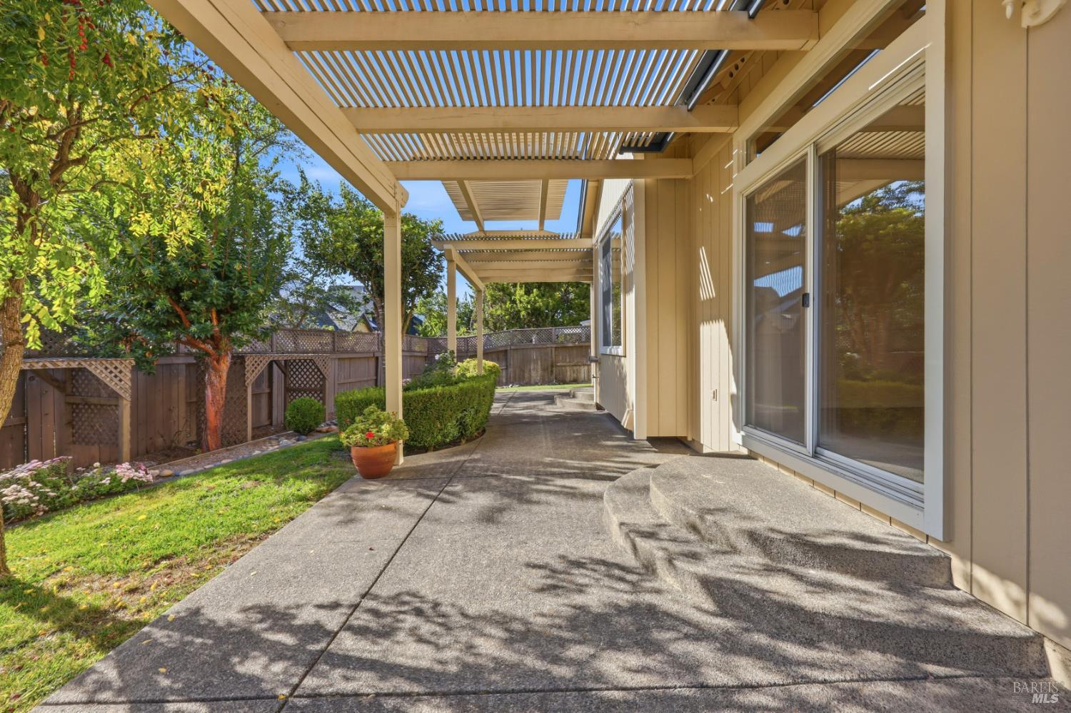 1111 Jennifer Lane Windsor CA 95492