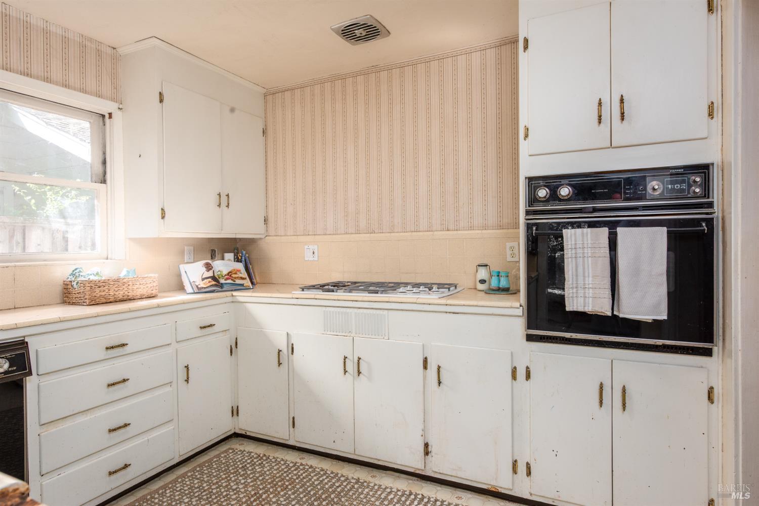 1102 Michigan Drive Santa Rosa CA 95405