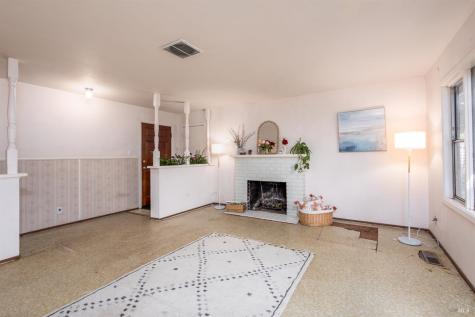 1102 Michigan Drive Santa Rosa CA 95405