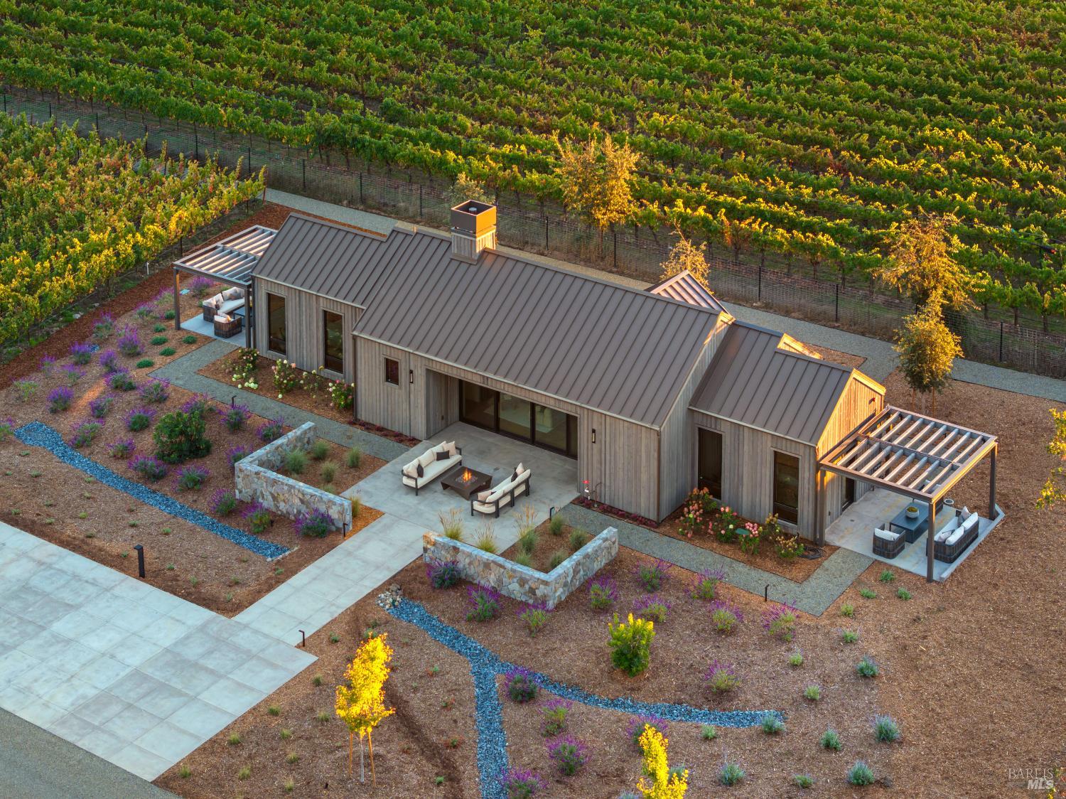 1590 Mckinley Road Napa CA 94558