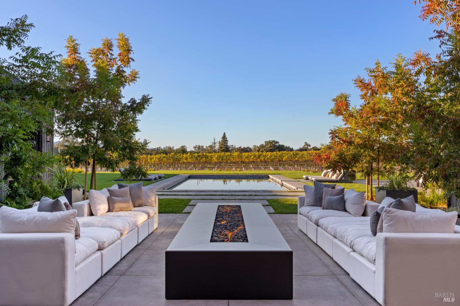 1590 Mckinley Road Napa CA 94558