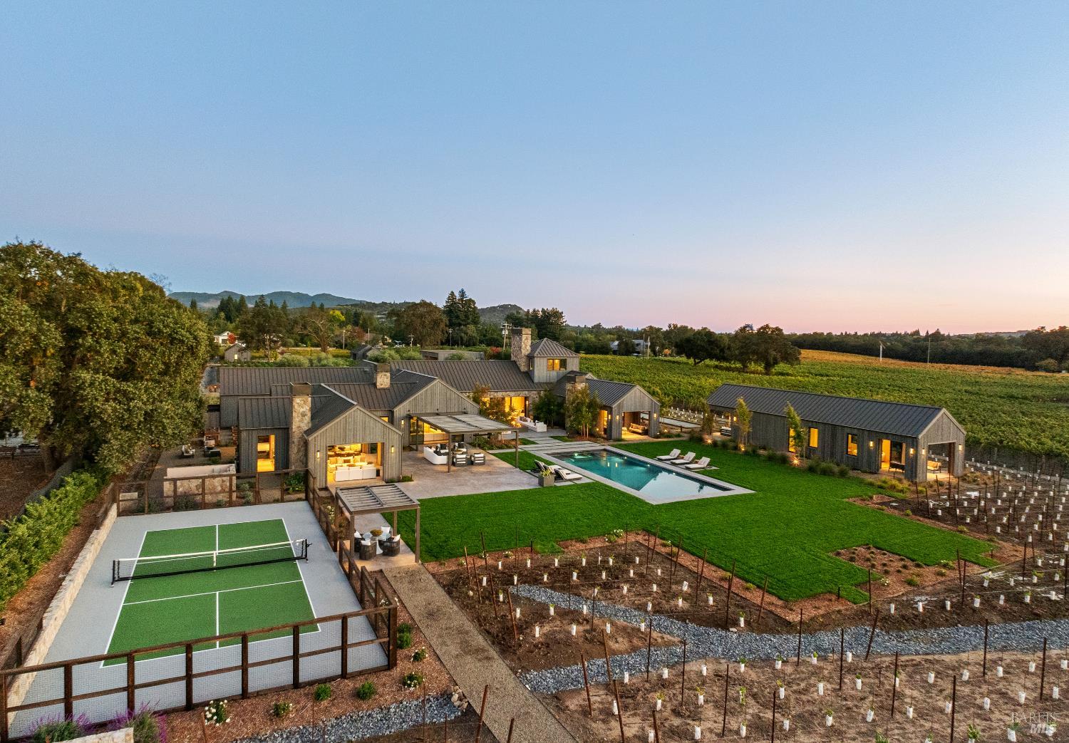 1590 Mckinley Road Napa CA 94558