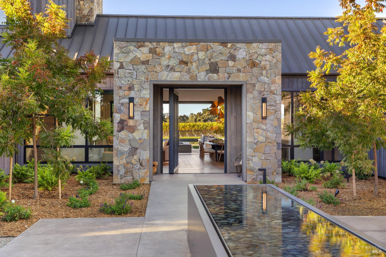 1590 Mckinley Road Napa CA 94558